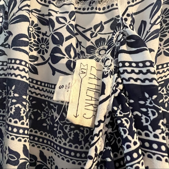 LA Hearts - Lace/Floral Small Tank Top - Picture 3 of 3